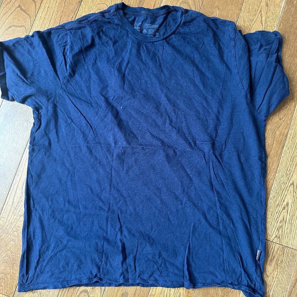 Patagonia Men's Short Sleeve T-Shirt Navy Blue Regular Fit L